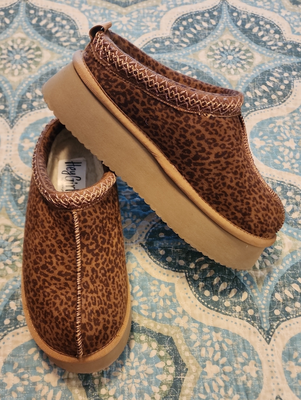 Hey Girl by Corkys Pillow Talk Leopard Print Braided Slippers Clogs Mules Size 9